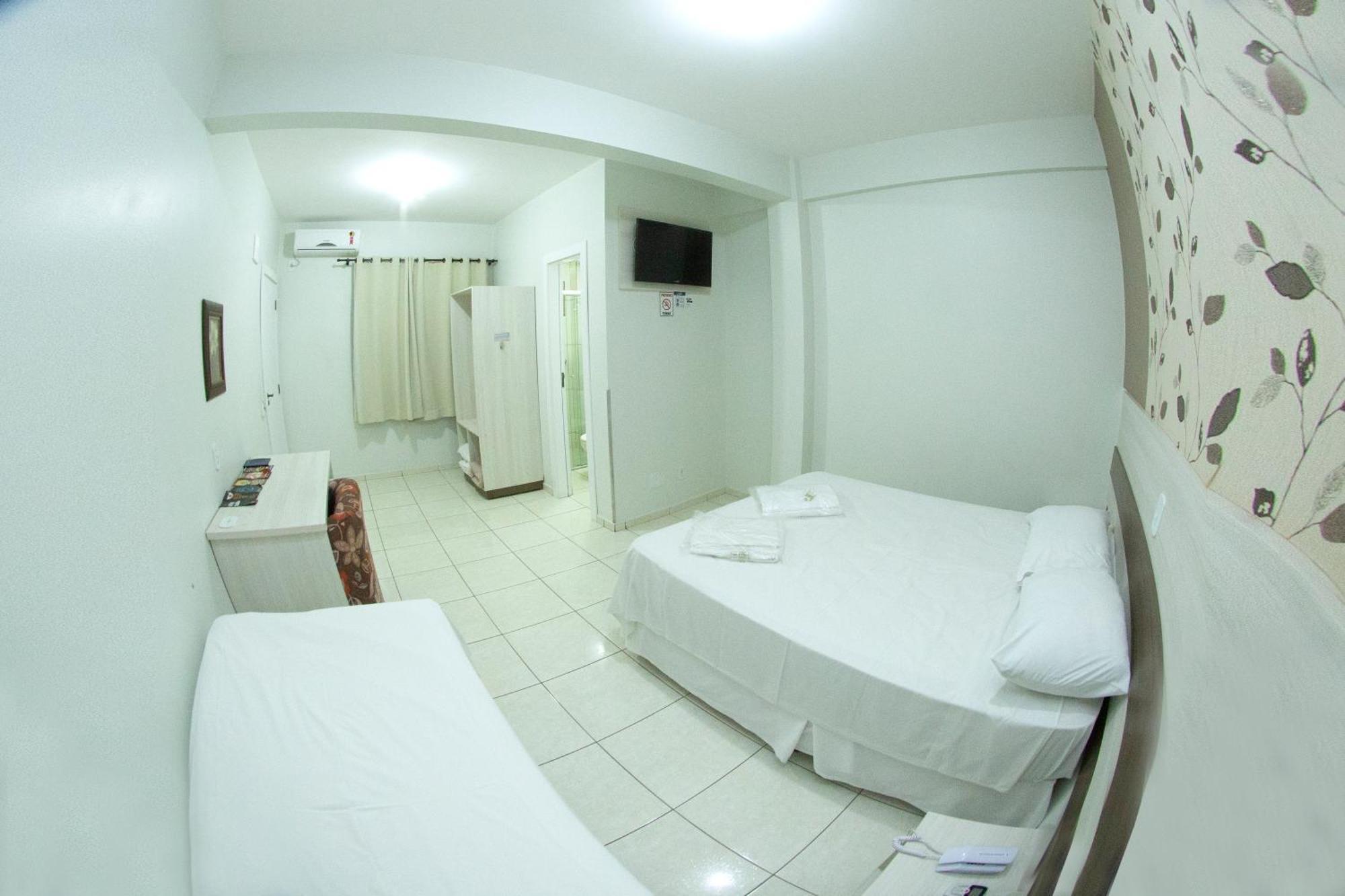 Hotel Sambakia Realeza Экстерьер фото