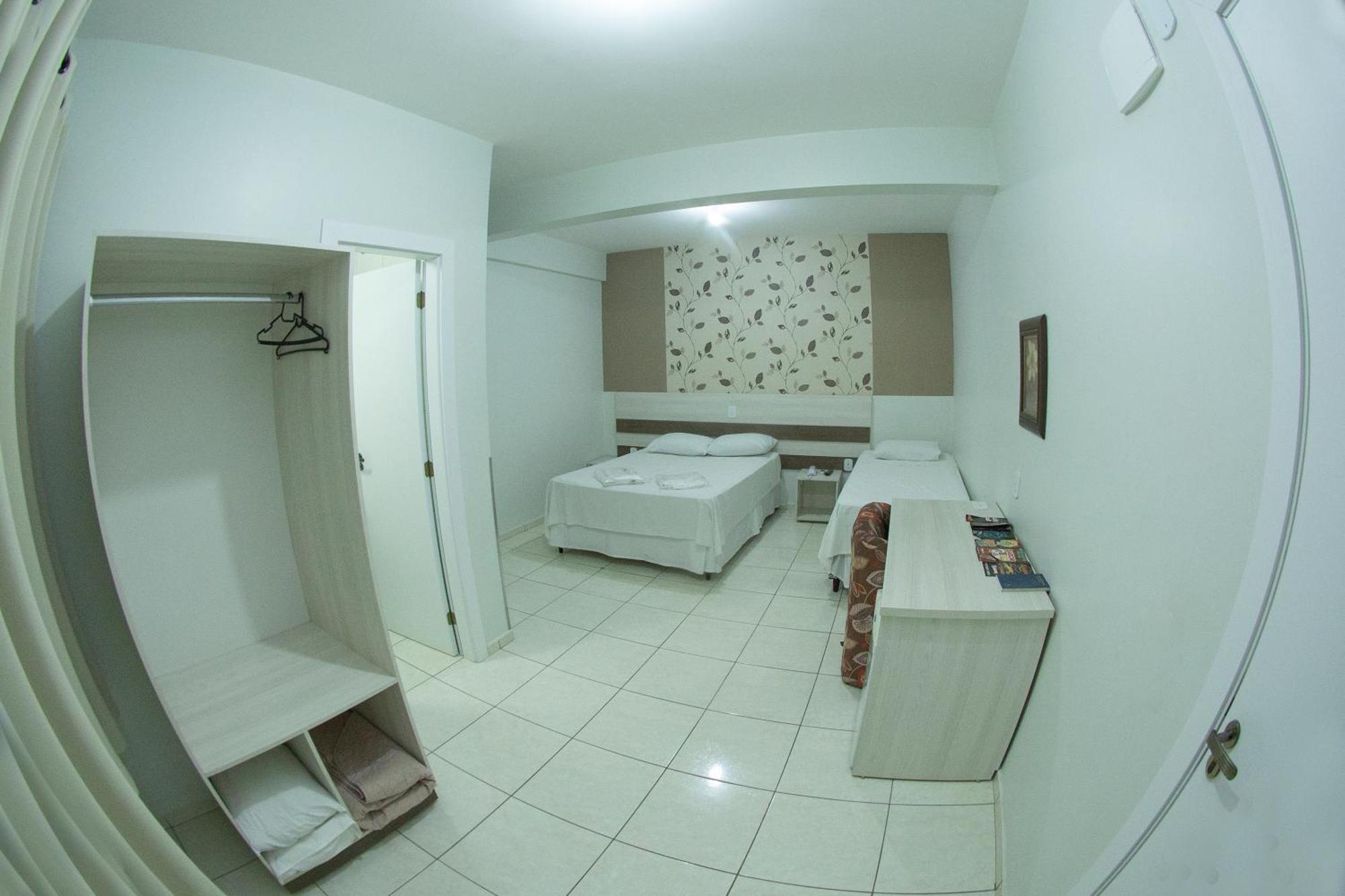 Hotel Sambakia Realeza Экстерьер фото